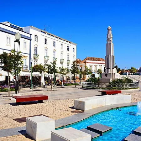 Bella-poolside Terrace & Alfresco Dining *